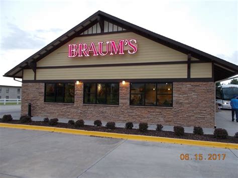 Simply insert your zip code or city, and we will show you the Braum’s locations closest to you. Use the Braum's Store Locator to find fresh Ice Cream, Dairy, and Hamburgers near you! We deliver fresh products to locations within 300 miles of the Braum's Family Farm with locations in Oklahoma, Texas, Kansas, Arkansas, and Missouri.. 