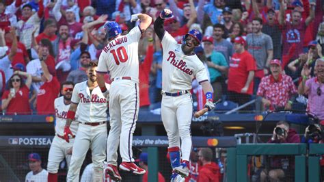 Braves and Phillies play to decide series winner