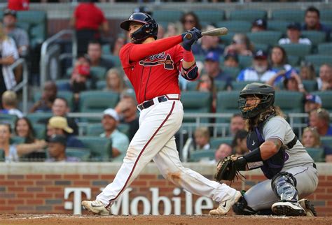 Braves hammer Rockies, again, in contrast of National League franchises speeding in opposite directions