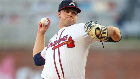 Braves square off against the Pirates in series rubber match