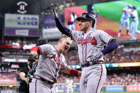 Braves start 3-game series with the Pirates