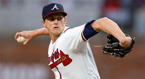 Braves trade right-handers Kyle Wright and Nick Anderson to Royals