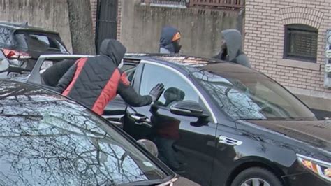 Brazen gunmen seen in Central West End in stolen cars