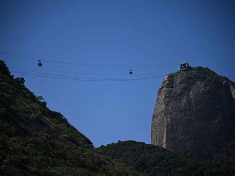 Brazil’s prosecutors block zipline construction at Rio’s iconic Sugarloaf Mountain