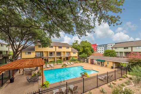Brazos Park Apartments offers the very best of gated River View Living!! We are also just across the river from Booming Downtown Waco, Magnolia Market, few short minutes from Baylor University & McLane Stadium, and short walk away from Cameron Park, Cameron Park Zoo!. 