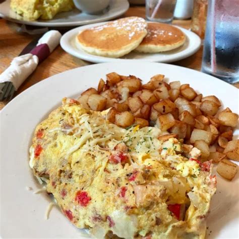 Breakfast detroit. Food & Drink. 23 of the best breakfast spots in metro Detroit. By Metro Times editorial staff on Thu, Aug 3, 2017 at 5:50 pm. Maybe it's Instagram, maybe it's just … 