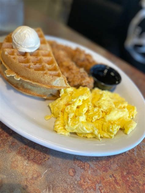 Breakfast livermore. Delicious food, a bar, a relaxing atmosphere, and breathtaking views of the Poppy Ridge Golf Course and the Livermore Valley await at The Grill. 