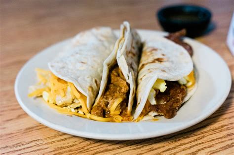 Breakfast tacos austin tx. 1807 W. Slaughter Ln. #200, Austin, TX 78748 ... Breakfast Donut & Taco: $5.00 All Meat Donut Tacos with Cheese: $6.00 Beef Fajitas & Chicken Fajitas with cheese: $6.50. Breakfast Tacos. $1.75. This taco comes with a variety of toppings of your choices, such as bacon, ham, sausage, egg, bean, potato, Migas, Nopales, Chorizo. Two toppings are ... 