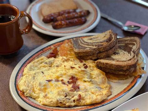 Breakfast wi dells. BJ's Restaurant. Claimed. Review. Save. Share. 345 reviews #5 of 84 Restaurants in Wisconsin Dells $ American Diner Vegetarian Friendly. 1201 Wisconsin Dells Pkwy, Wisconsin Dells, WI 53965-9715 +1 … 