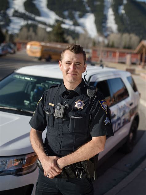 Breaking news jackson wy police. .  ...