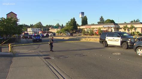 Breaking news kent wa today. Telemundo Seattle. Jobs at KIRO 7. KIRO 7 Now. Resize: Police are looking for two gunmen after a fatal shooting in Federal Way on Thursday. 