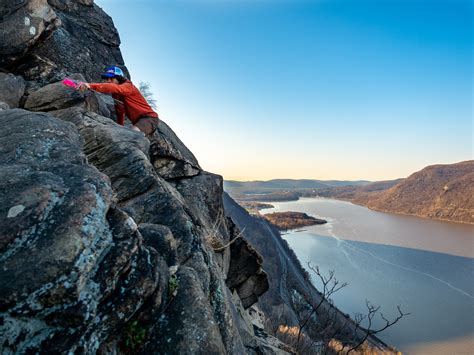 Read Breakneck Point