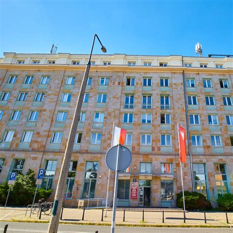 Brechta 3 Warszawa