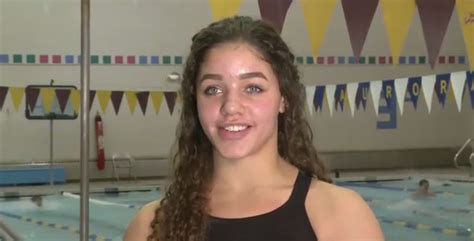Breckynn Willis, nadadora de 17 años, fue descalificada por una juez ya que su bañador no cubría lo suficiente su gluteos. Durante la prueba se decidió retirarle el título por infracción .... 