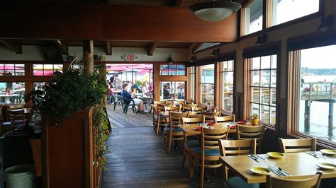 Bremerton restaurants. The restaurant offers delicious meals such as Applewood Smoked Ham, Eggs Benedict, Harvard Cheese, Crimini Mushrooms, and much more. The restaurant is open to customers from 7:00 am to 2:00 pm daily. Address: 2720 15th St, Bremerton, WA 98312-3044. Phone: +1 360-373-7833. 2. 