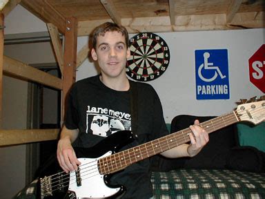 JamPlay.com bass instructor Brent-Anthon