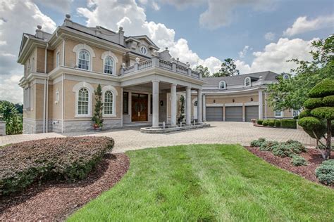 Brentwood homes for sale nashville tn. 3 days ago · The highest-priced property listing is $9,100,000, while the lowest priced property can be purchased for $1,100,000. Properties in Oak Hill have an average price of $600 per square foot, based on listings with an average of 5.2 bedrooms, 4.8 bathrooms, and 6,216 square feet of living space. Search All Real Estate For Sale in Brentwood. 