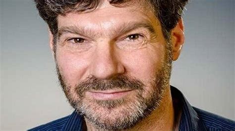 Bret weinstein. Videos about adaptive evolution, good governance, the breakdown of civil discourse and subsequent mayhem at Evergreen and other college campuses, and about t... 