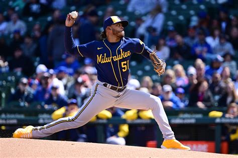 Brewers bring road win streak into game against the Marlins