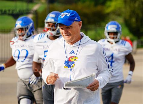 Aug 3, 2023 · 2:17. LAWRENCE — Two games came to Brian Borland’s mind this week, as he reflected on Kansas football’s 2022 season. Borland, the Jayhawks’ defensive coordinator, brought up their 14-11 ... . 