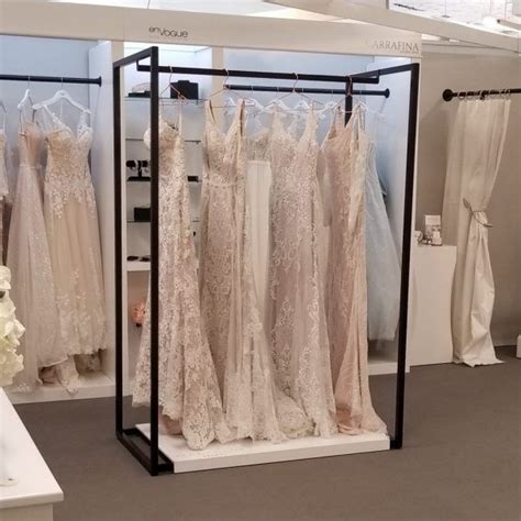 Bridal Displays High Quality Displays & Fixtures