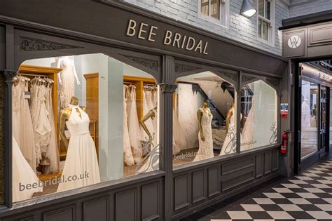 Bridalwear Shops in Burgess Hill - Hitched