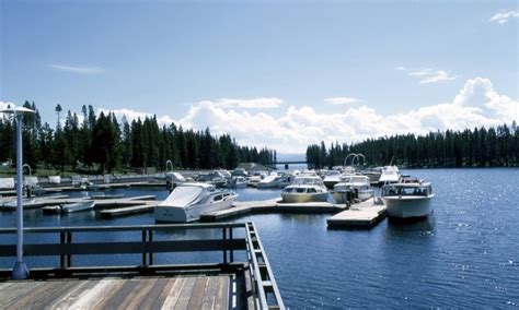 Bridge bay marina. Call Yellowstone National Park Lodges at 307-344-7311 (307-344-5395 for TDD services) for more information. When calling to make a reservation, be prepared to give the size of your tent (in feet) or the combined length of your RV and any other vehicles or towed vehicles. RV Allowed - Yes. Trailer Allowed - Yes. 