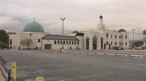 Bridgeview school, mosque in high alert after threats to Muslim community