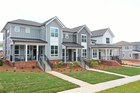 The Townhomes at Bridlestone is a luxury townhome community located in South Charlotte's most desirable suburb, Pineville, and two miles from the affluent Ballantyne neighborhood. Our two bedroom and three bedroom townhomes for rent are designed to delight.. 