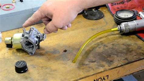 Briggs and stratton crankcase filling with gas.  Crankcase keeps filling with ...