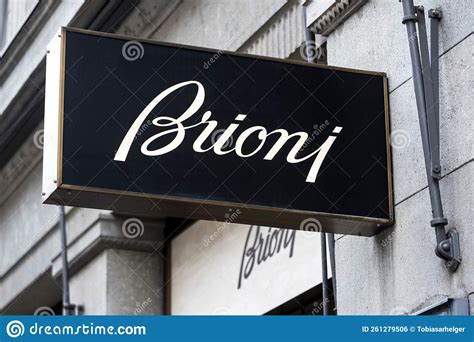 Brioni company. The growth of Brioni. Brioni’s first fashion show was held in 1952 at Pitti Palace in Florence. It was also the first man’s fashion show in fashion history at a time when male fashion models didn’t exist. The show exposed the company to clients worldwide, and Brioni quickly became synonymous with “handmade” and “made in Italy.” 