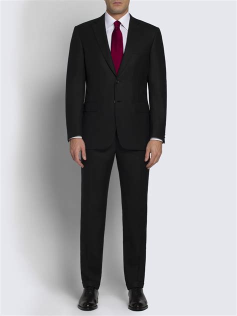 When it comes to shopping for a wedding suit, most grooms will tell you that it’s a daunting task. There are so many things to consider, from the fit to the style to the price. And if you’re shopping for a suit online, there are even more f.... 