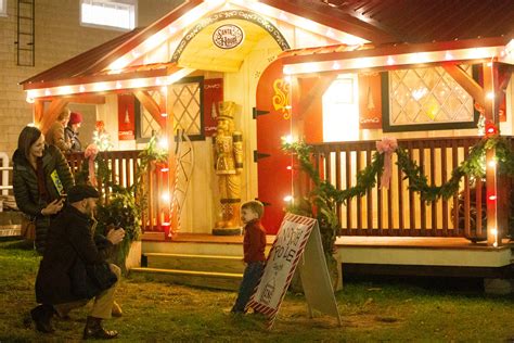 Bristol’s own ‘Santa House’ exudes Christmas spirit