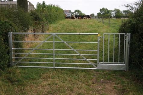 Bristol 2 in 1 Hartlington Fencing Supplies Yorkshire - UK