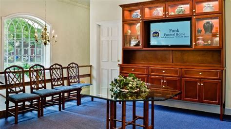 Bristol ct funeral homes.  &bull; Posted By: Funk, (38 Jul 5, 2022 · View upcoming funeral se...