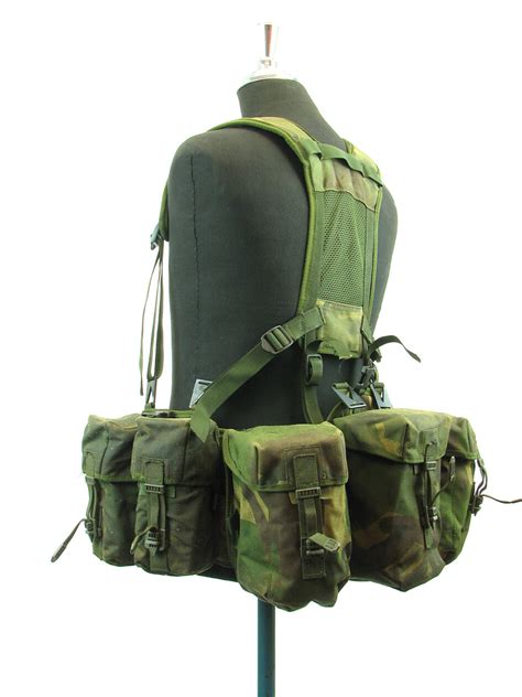 British plce dpm.  This personal load carrying system is both British P...