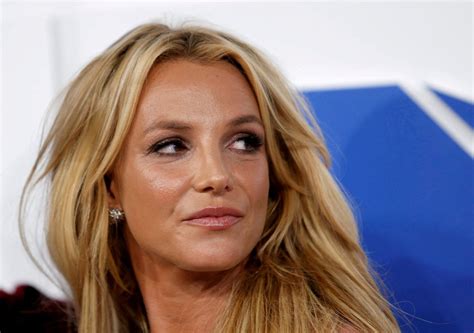 Britney Spears announces miscarriage of her