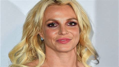 Britney Spears says she'll 'never return to the music industry'