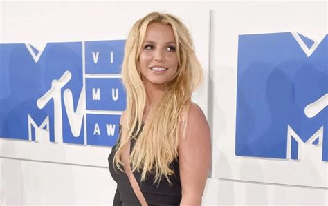 Britney spears twitter.  Instead, fans are growing increasingly concerned Britne...