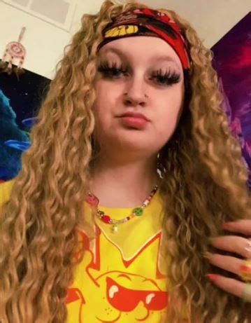 Britt barbie. Britt Barbie is a St. Charles native who rose to fame on TikTok with her viral song "Period Ah, Period Uh". She will perform at the Queens of the Lou festival in … 