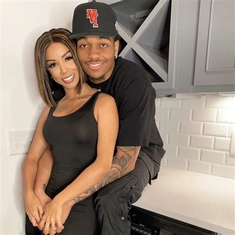 Brittany renner pj washington age. Charlotte Hornets player PJ Washington is in the news once again, and this time he comes bearing good news for his fans. Only a few weeks after his girlfriend, Brittany Renner, made their relationship official on Instagram, she took to the platform on Sunday, March 21, to share pictures of her baby bump. 