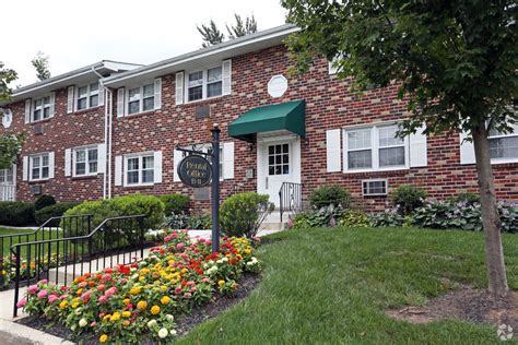 Broadmore Apartments - 639 S Broad St Lansdale PA 19446 Apartment …