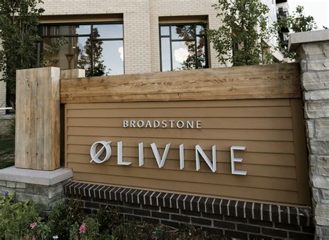 Broadstone olivine. Built in 2021, Broadstone Olivine offers newly-built studio and one-, two- and three-bedroom units that range from 500 to 1,360 square feet. The residences were built with designer kitchens, smart ... 