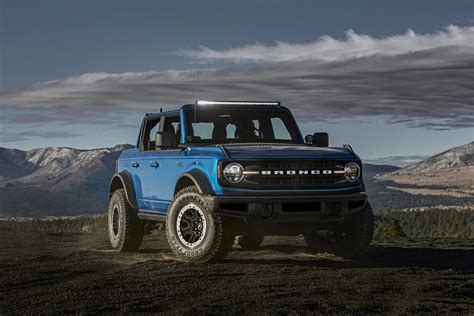 Bronco sasquatch. Connected Navigation. FordPass. Owner Benefits. Going Electric. The 2023 Ford Bronco® Outer Banks® SUV comes with a 2.3L EcoBoost® I-4 Engine & 10-speed automatic transmission. Choose 2 or 4 doors & add tube doors & Leather-Trimmed Seating. SYNC® 4 with a 12” LCD Capacitive Touchscreen is optional. 