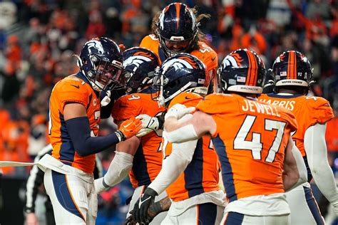 Broncos' surging defense gets three more takeaways in 29-12 win over Browns