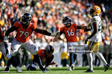 Broncos 3, Packers 0: Wil Lutz with the 32-yard field goal for Denver