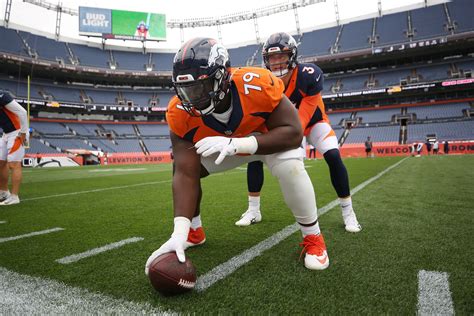 Broncos Journal: Center Lloyd Cushenberry knew 2023 was a big year for him. So far he’s turning in his best season as a pro.