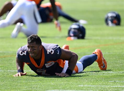 Broncos QB Russell Wilson happy with two-minute offense so far in training camp: “We’ve done a really great job”