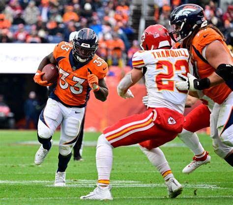 Broncos RB Javonte Williams has finally found his groove, and the offense is benefiting from it