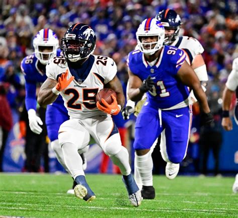 Broncos RB Samaje Perine has been unsung hero in Denver’s offense